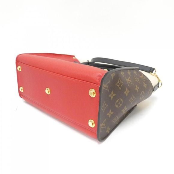Louis Vuitton On My Side Monogram Bag Rouge Pirate / Gold Metal Fittings - Picture 3 of 6